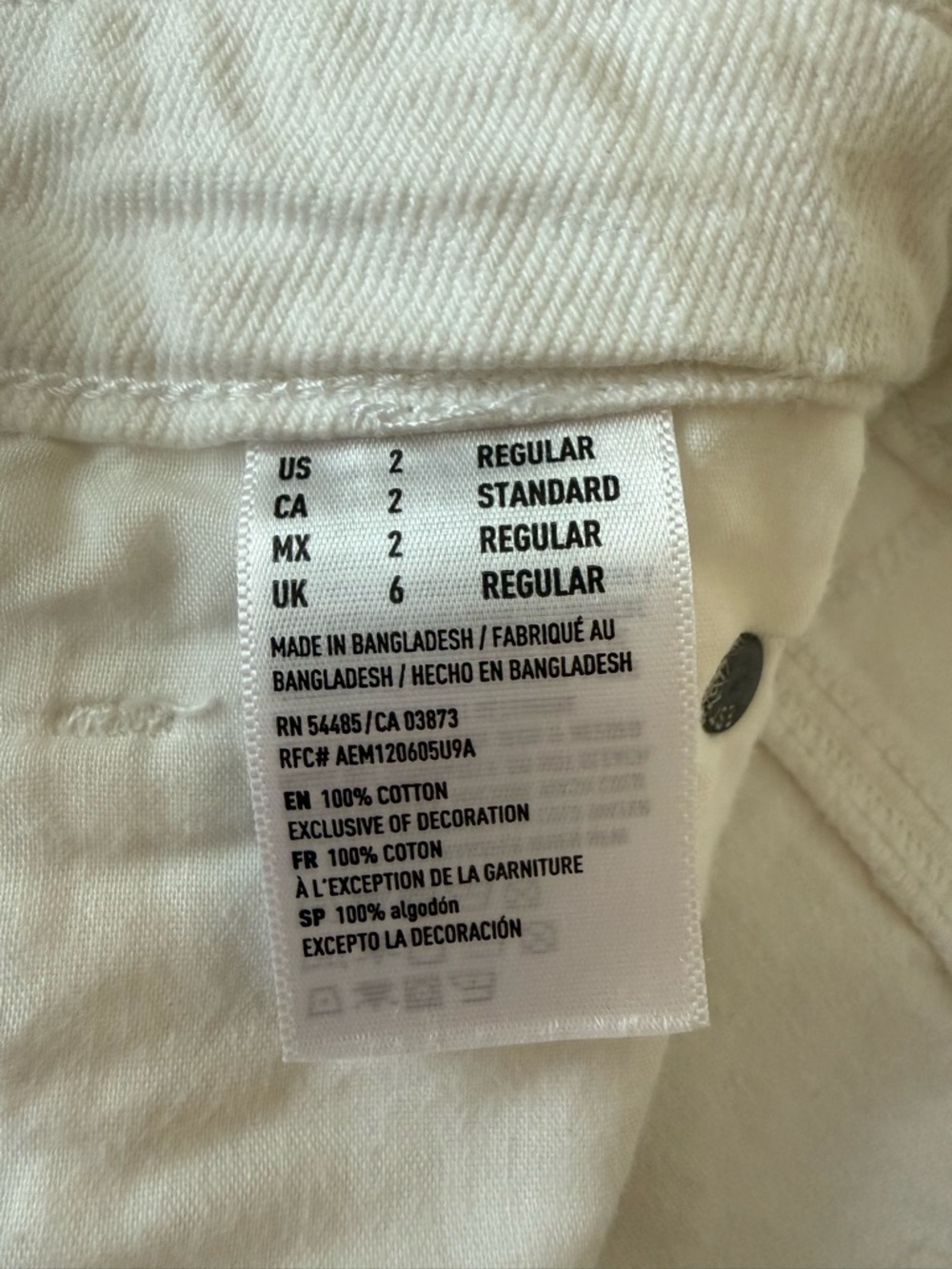 American Eagle White Distressed Denim Skirt Size 2 - Picture 3 of 6
